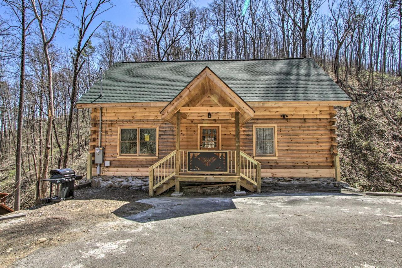 The Phoenix Cabin With Hot Tub In Gatlinburg! Exterior photo